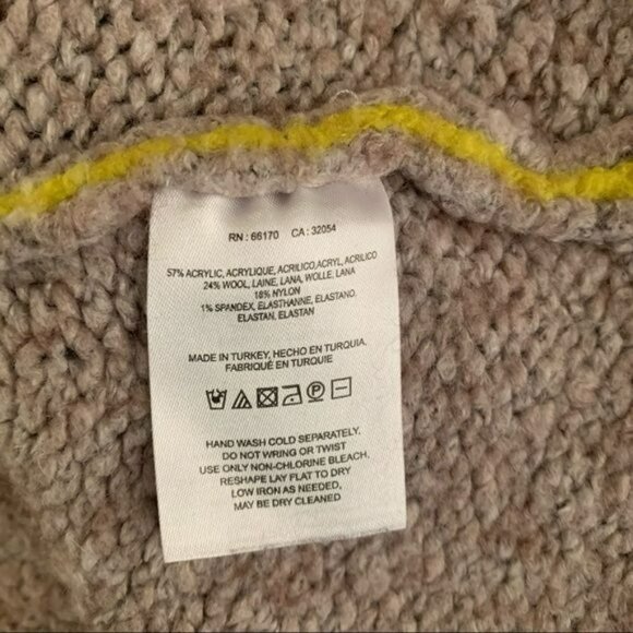 Moth womens oversized high low long sleeve turtleneck sweater - XS - Picture 7 of 11